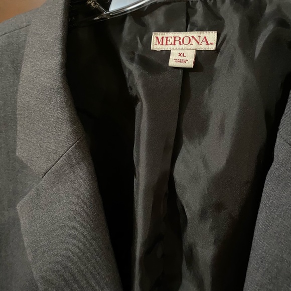 3/$10! Men’s dark gray blazer Merona - Picture 2 of 3